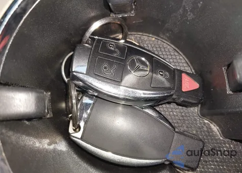 2013 Mercedes-Benz E 350 из США, поврежденный, VIN WDDKK5KF7DF184136